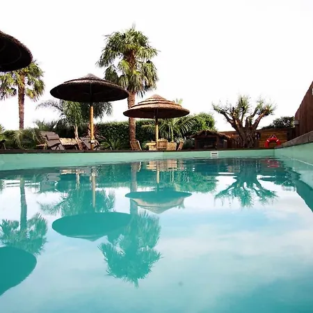 Currais O Pequeno Paraíso Entre O Mar E A Serra Albergue *