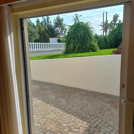 Currais O Pequeno Paraiso Entre O Mar E A Serra Авейру