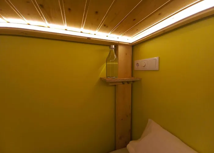 Hostel Currais O Pequeno Paraiso Entre O Mar E A Serra Aveiro